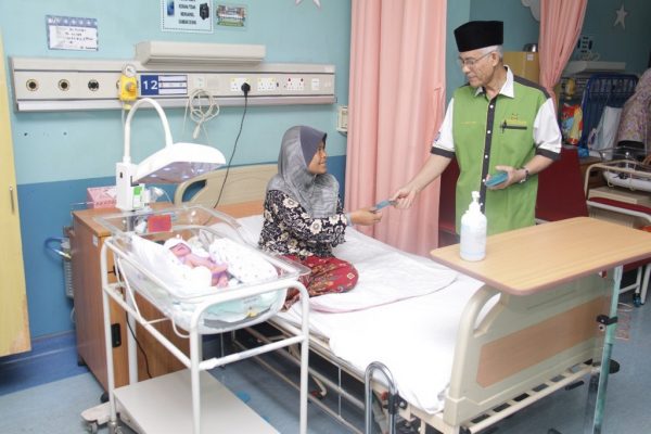 Ziarah Hospital dan Iftar Bersama Asnaf (2)
