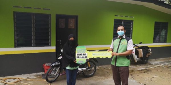 rm-41-000.00-bantuan-baikpulih-rumah-asnaf-pn-hindun-terjejas-banjir–1